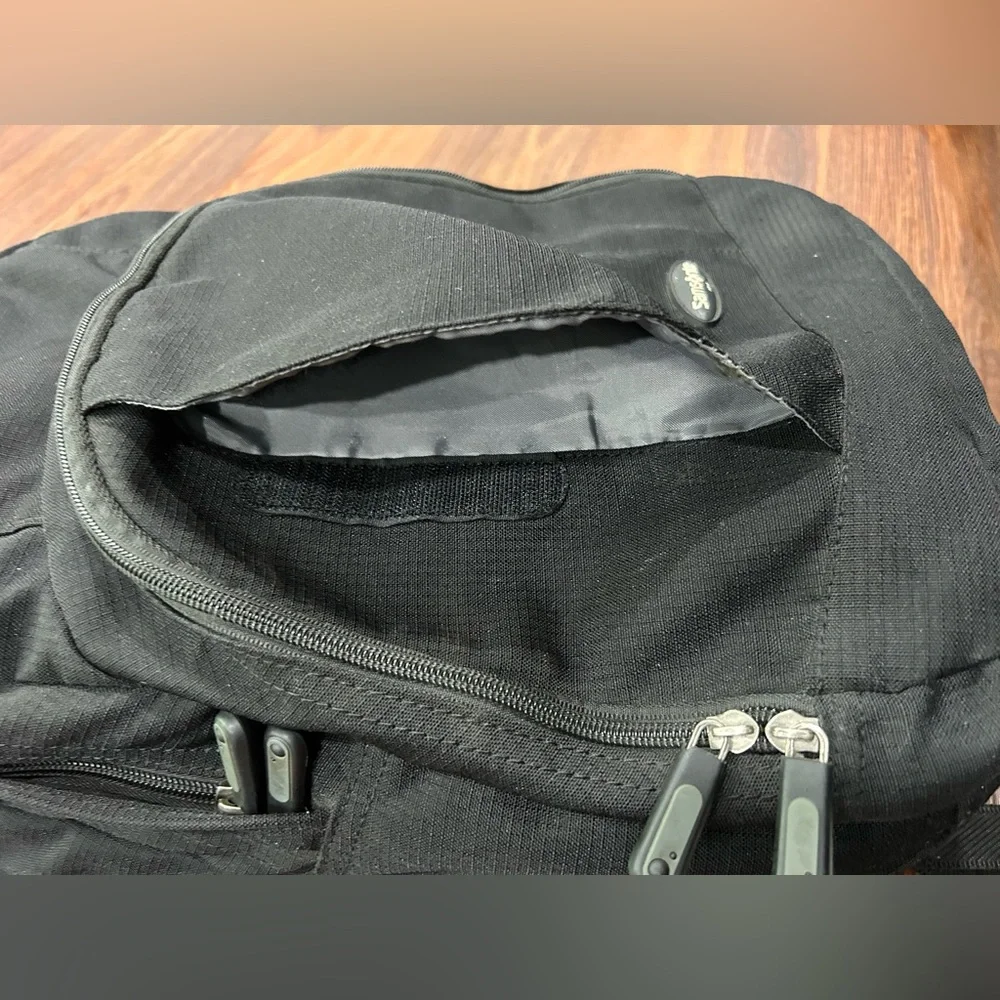 Samsonite‎ 2007 Classic 75202 Black Backpack Multiple Compartments